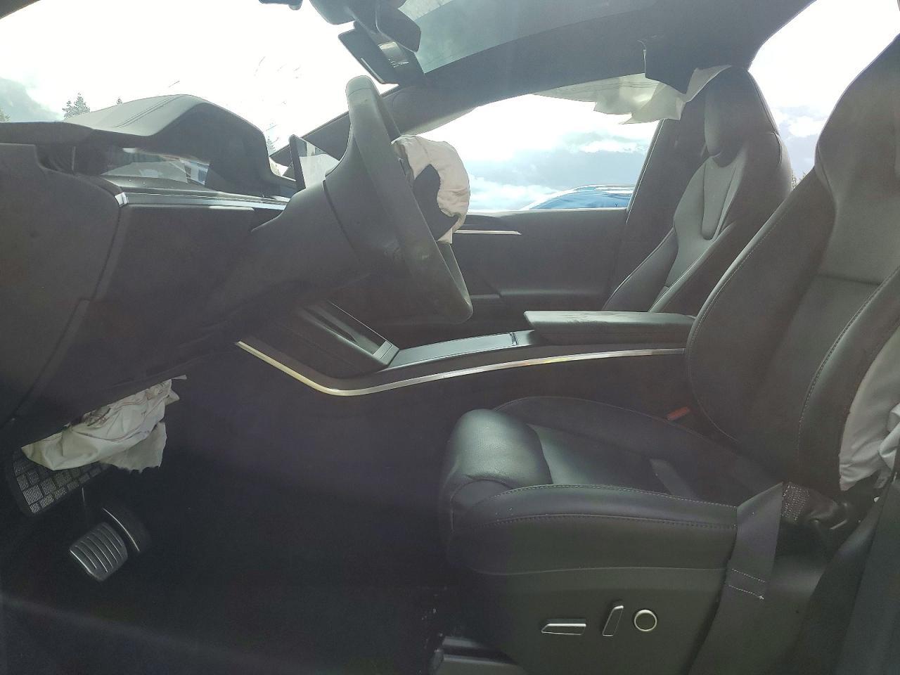 2024 Tesla Model X - zdjęcie 7