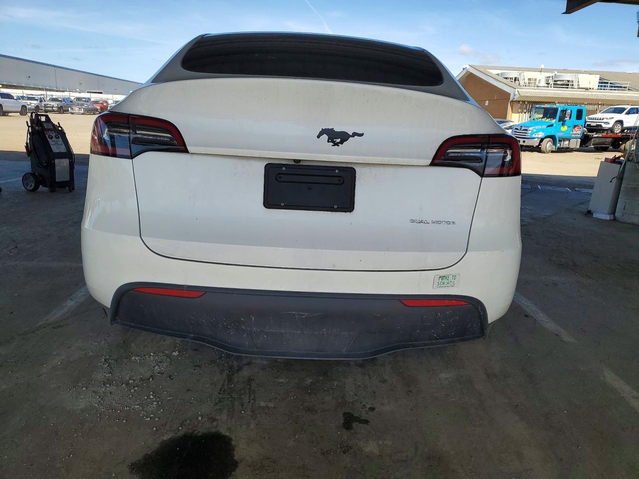 2023 Tesla Model Y - zdjęcie 6