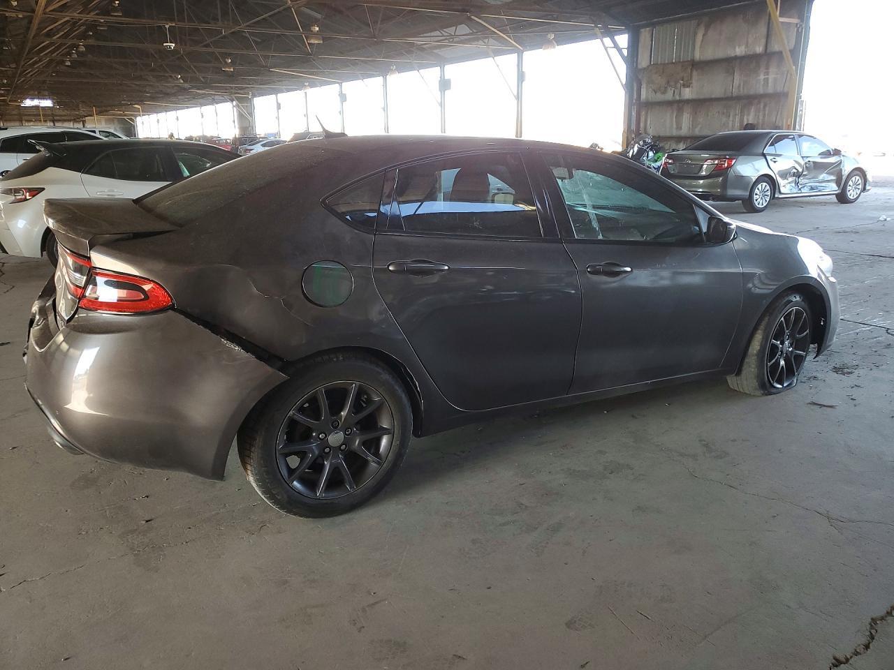 2016 Dodge Dart Sxt - zdjęcie 3