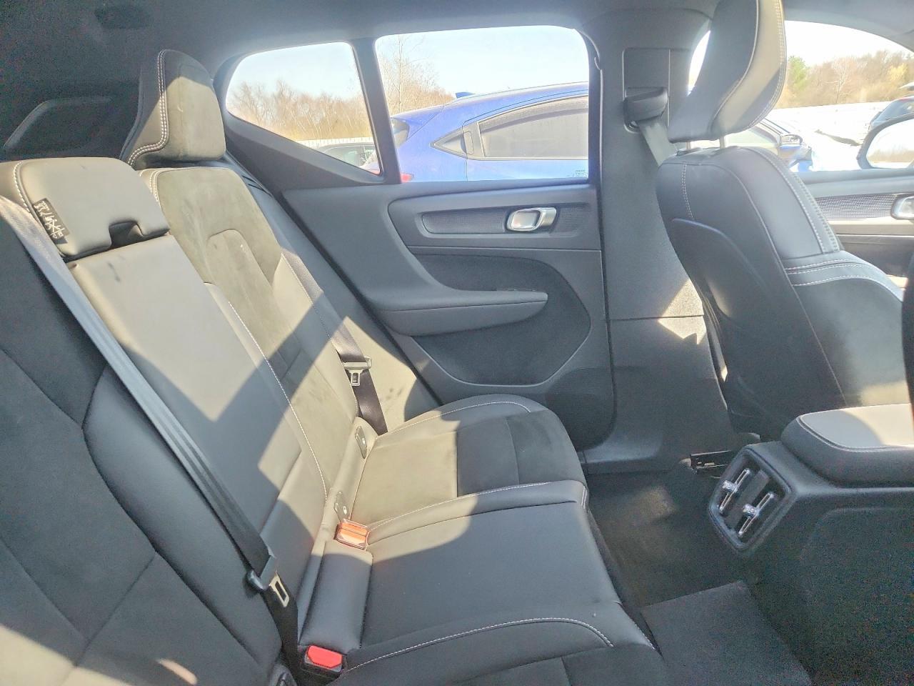 2021 Volvo Xc40 T5 R-Design - zdjęcie 11