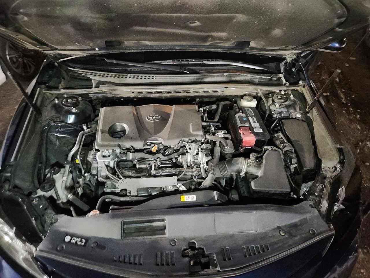 2020 Toyota Camry Le - zdjęcie 12