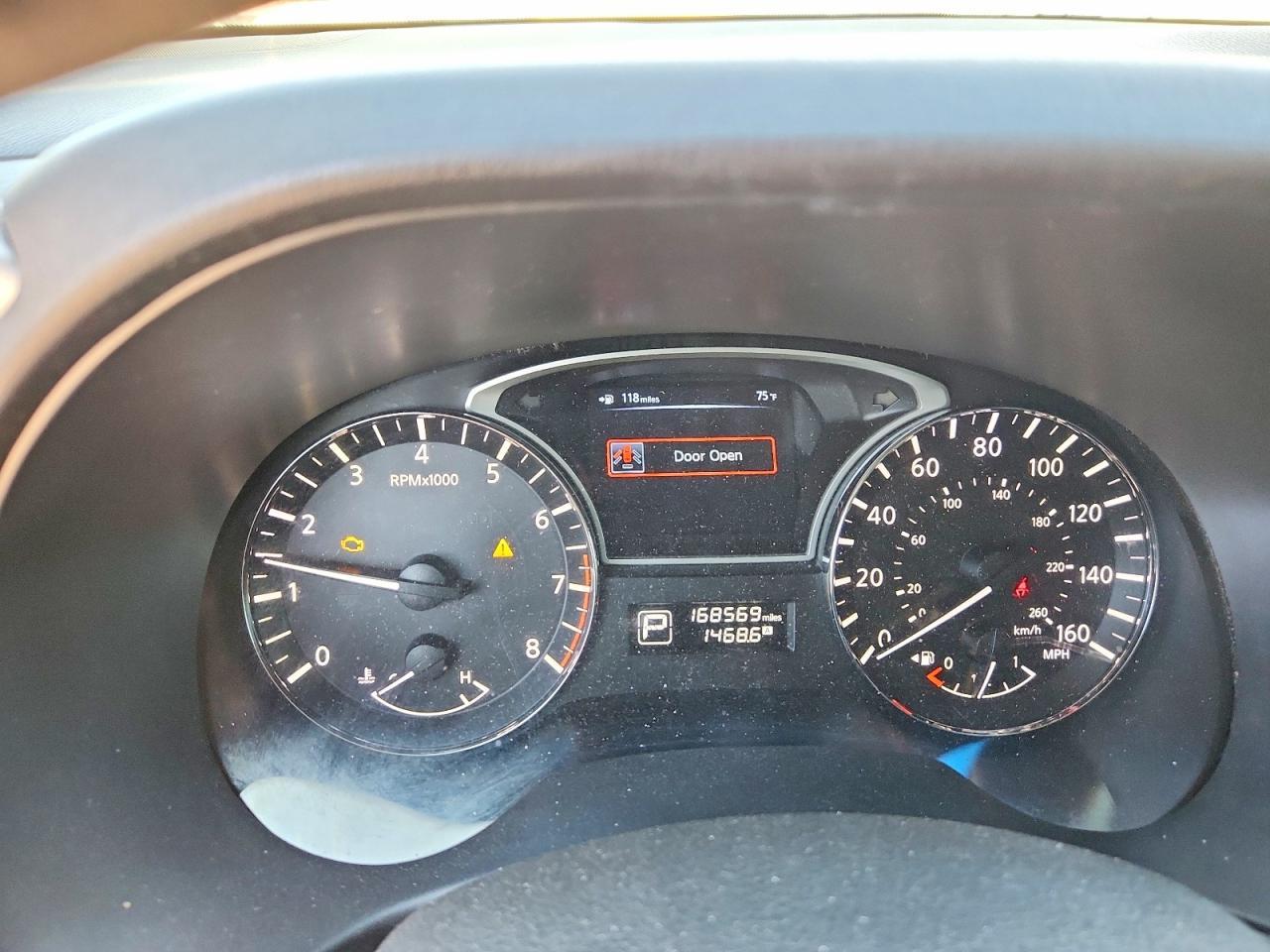 2013 Nissan Pathfinder S - zdjęcie 9