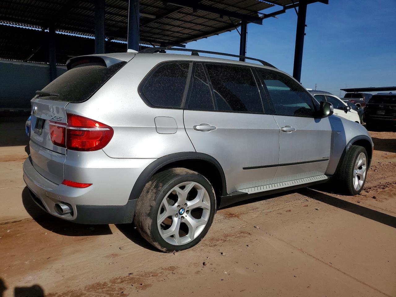 2013 BMW X5 xDrive35I - zdjęcie 3