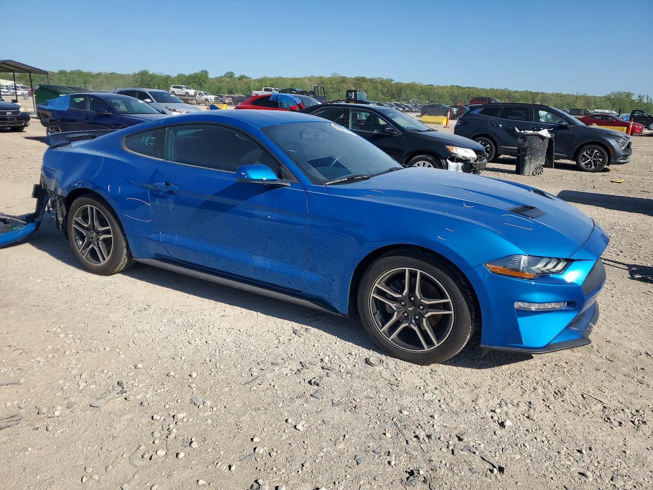 2020 Ford Mustang - zdjęcie 4