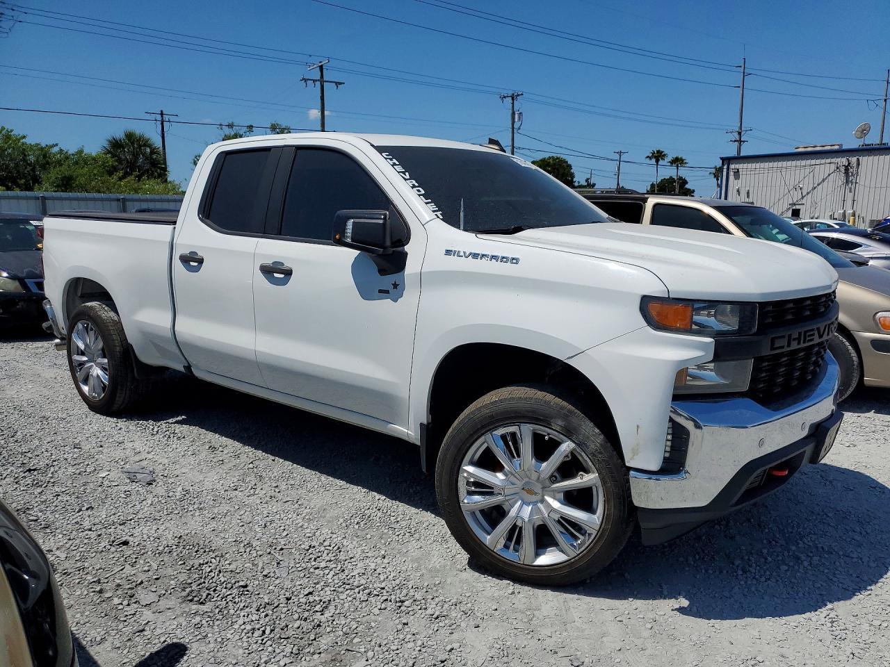 2021 Chevrolet Silverado C1500 - zdjęcie 4