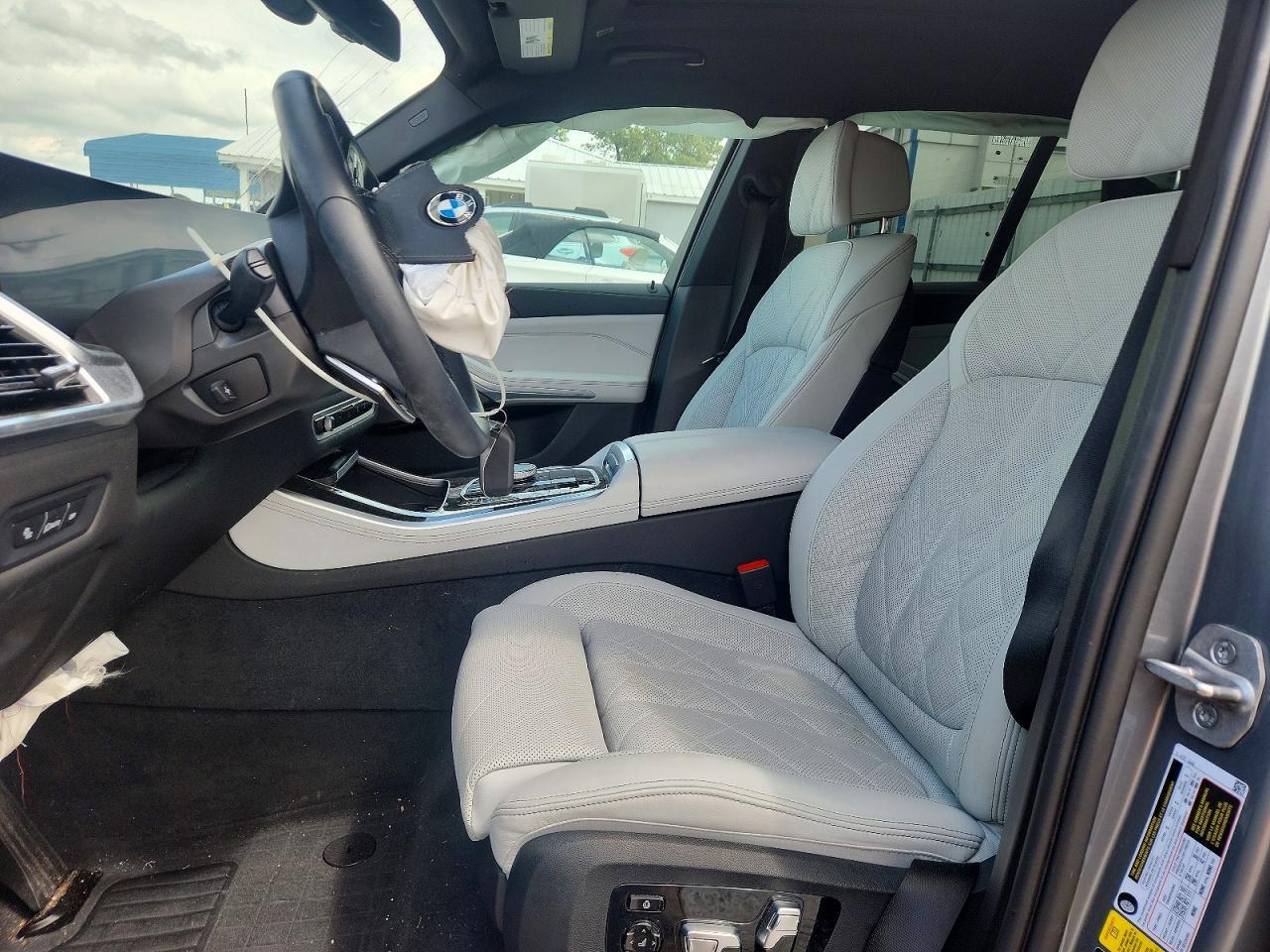2024 BMW X5 xDrive40I - zdjęcie 7