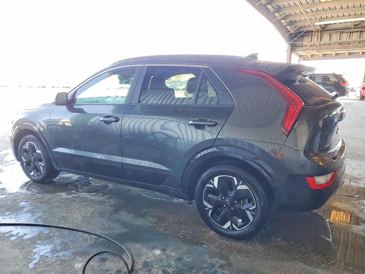 2023 Kia Niro Wind - zdjęcie 2