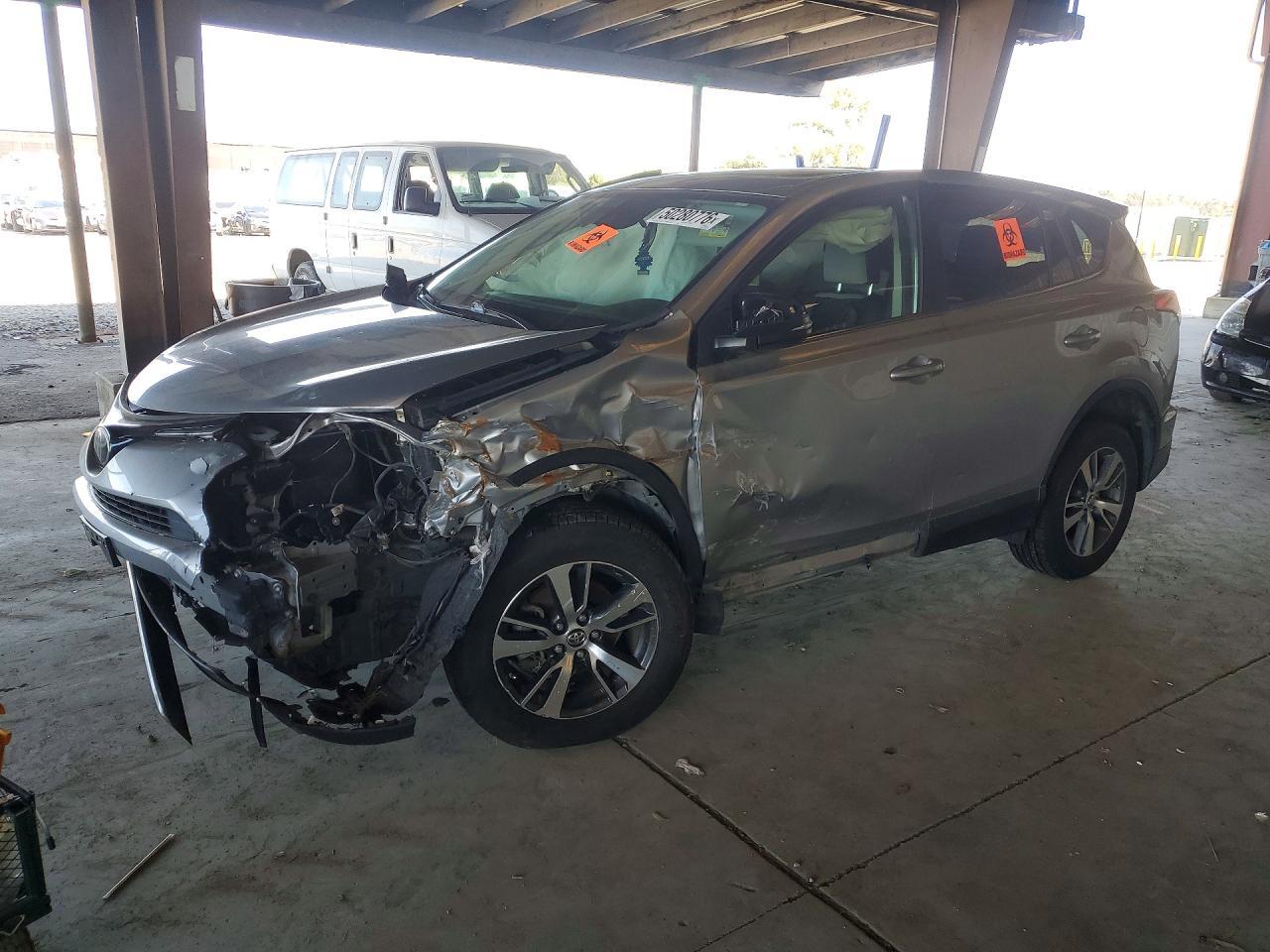 2018 Toyota Rav4 Xle - zdjęcie główne