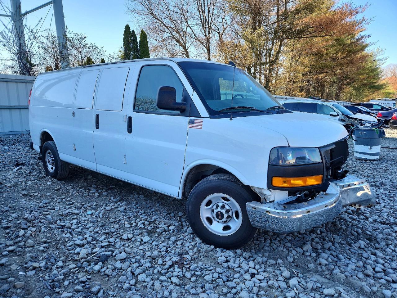 2020 GMC Savana G3500 - zdjęcie 4