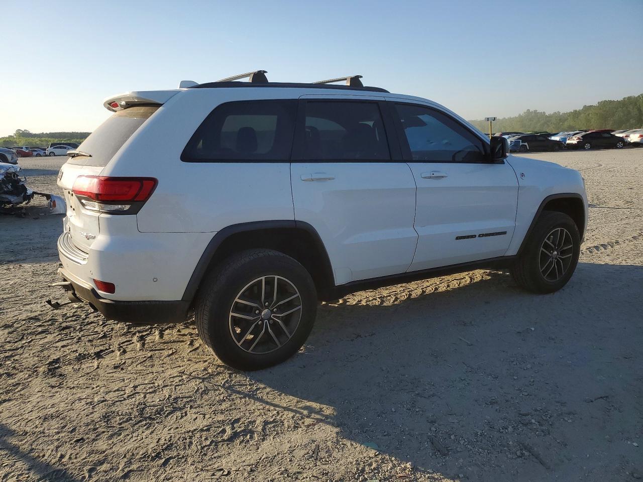 2018 Jeep Grand Cherokee Trailhawk - zdjęcie 3