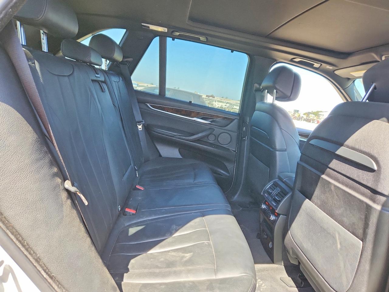 2015 BMW X5 xDrive35D - zdjęcie 11