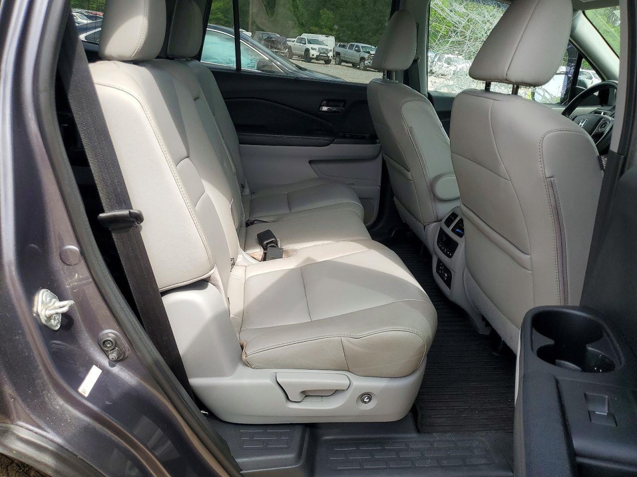 2016 Honda Pilot Touring - zdjęcie 11