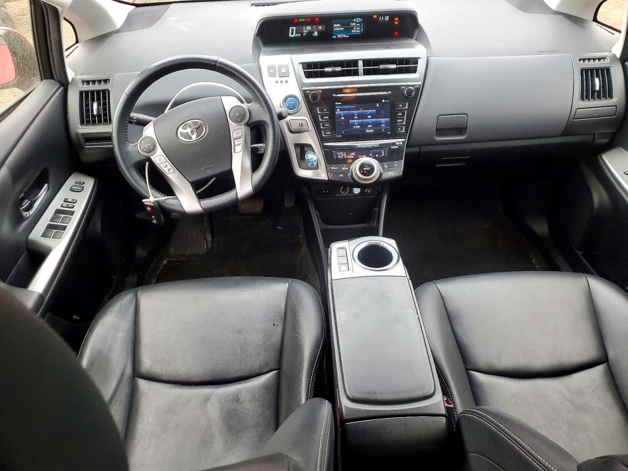 2016 Toyota Prius V Four - zdjęcie 8