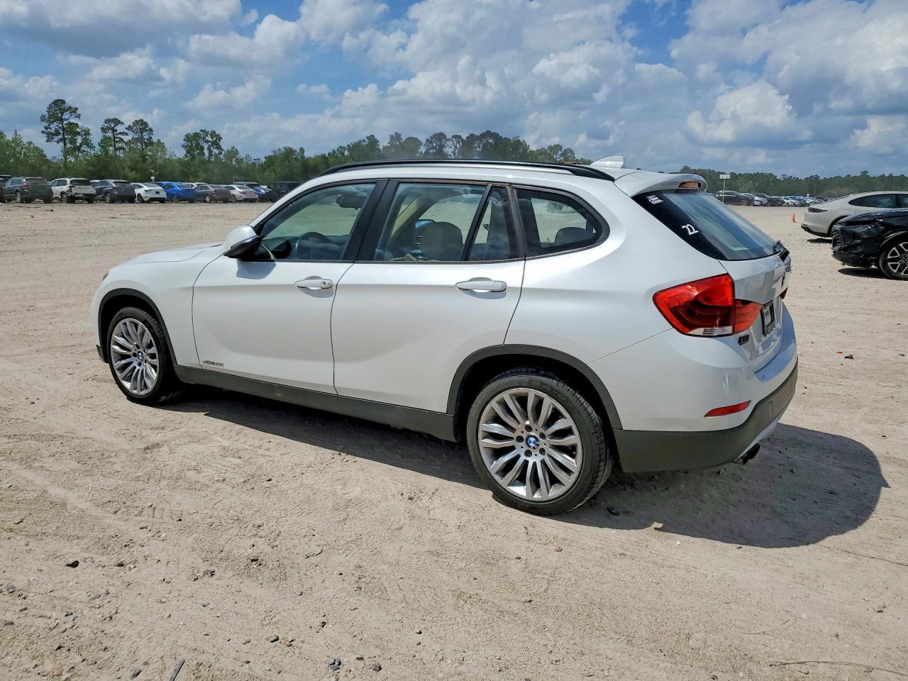 2015 BMW X1 xDrive28I - zdjęcie 2