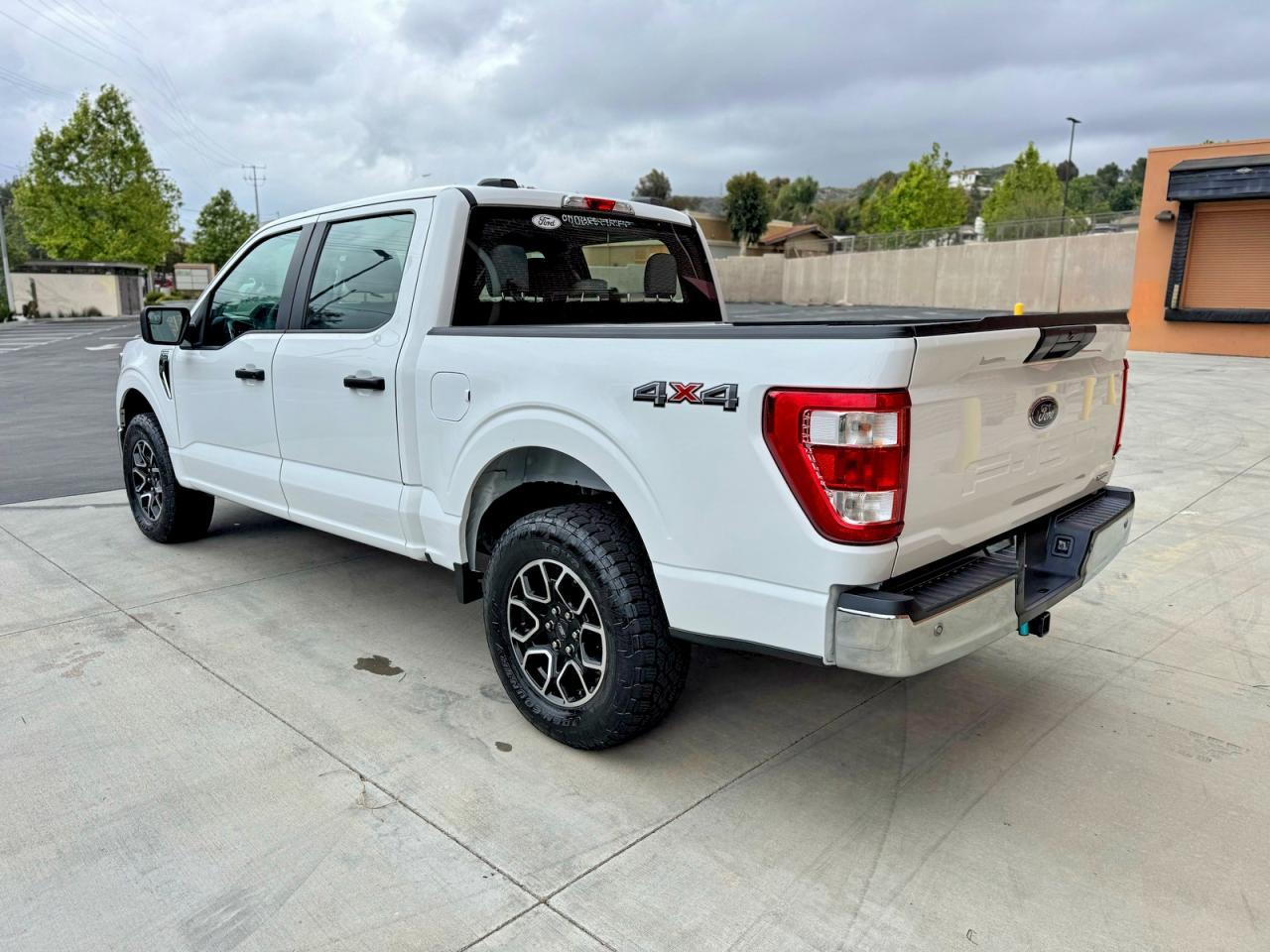2023 Ford F150 Supercrew - zdjęcie 3