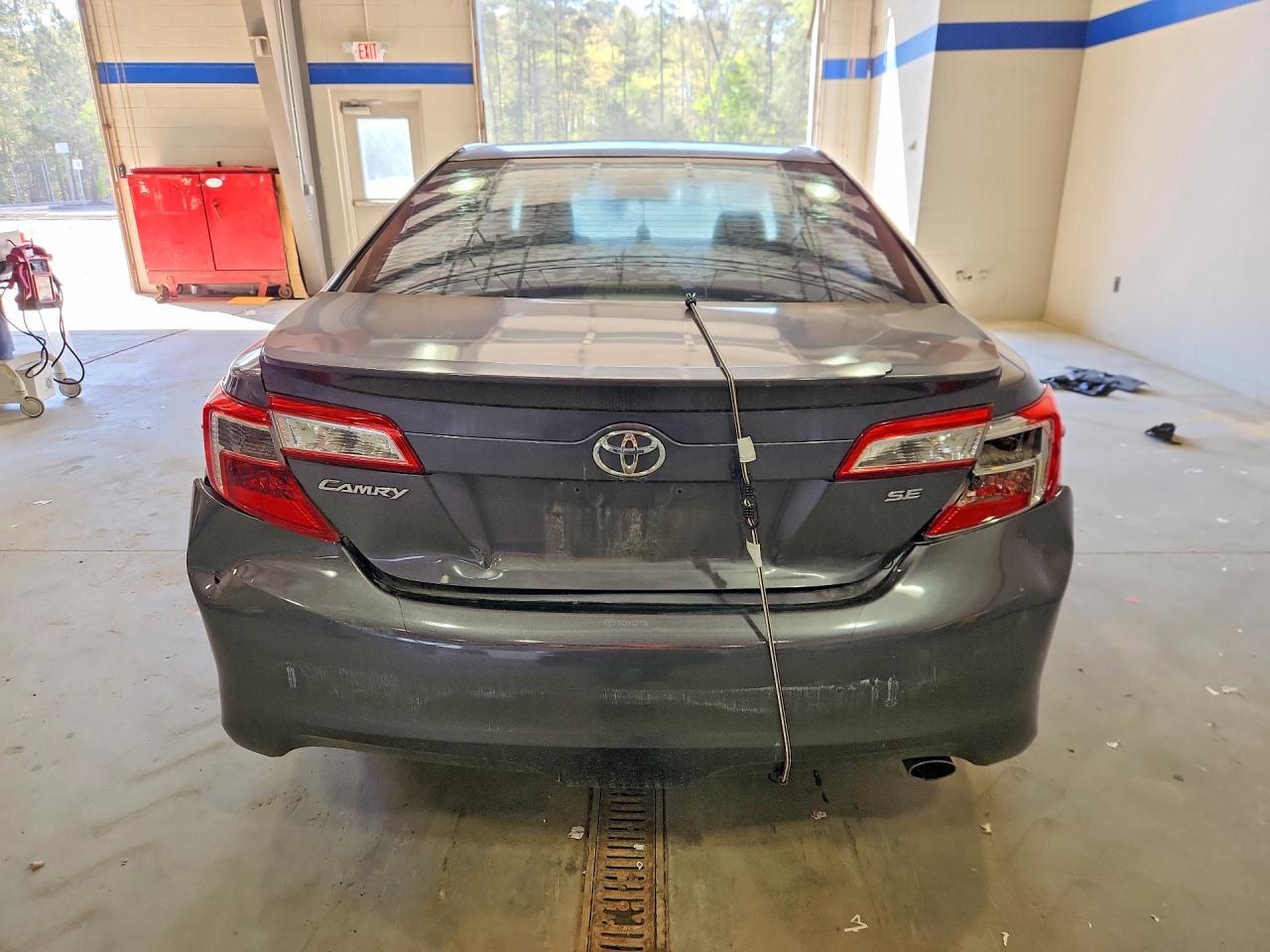 2013 Toyota Camry Se - zdjęcie 6