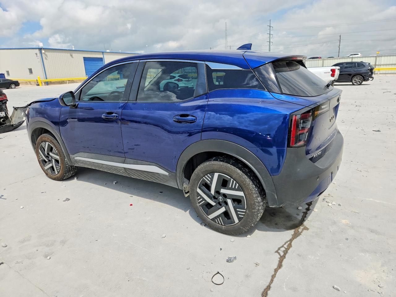 2025 Nissan Kicks Sv - zdjęcie 2
