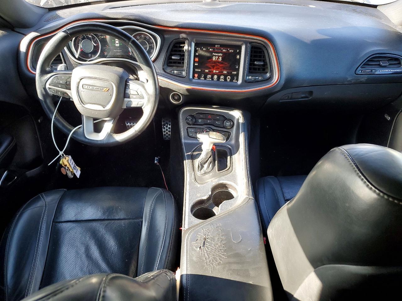 2016 Dodge Challenger R - zdjęcie 8