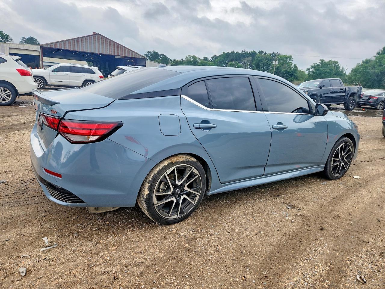 2024 Nissan Sentra Sr - zdjęcie 3