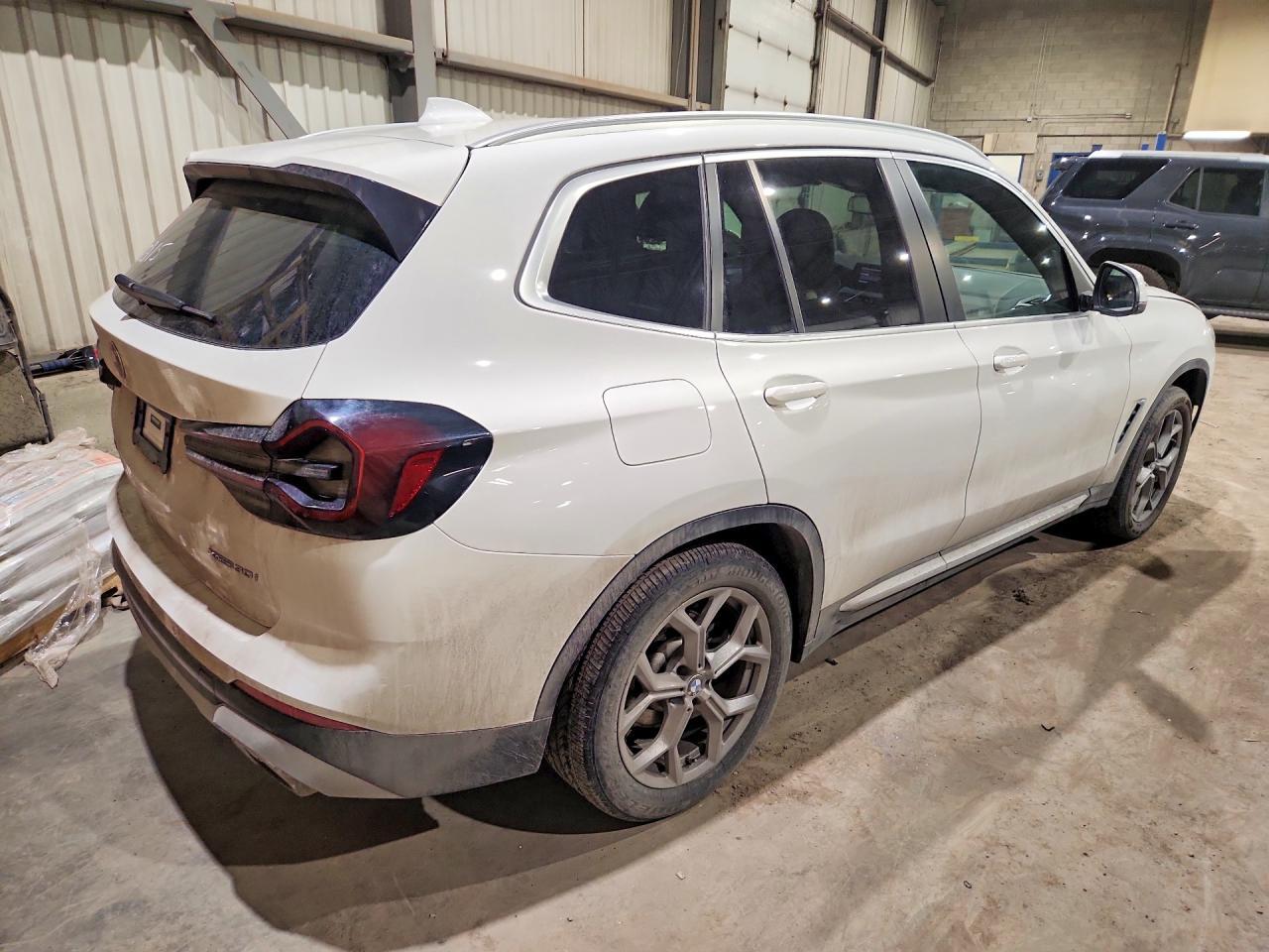 2023 BMW X3 xDrive30I - zdjęcie 3