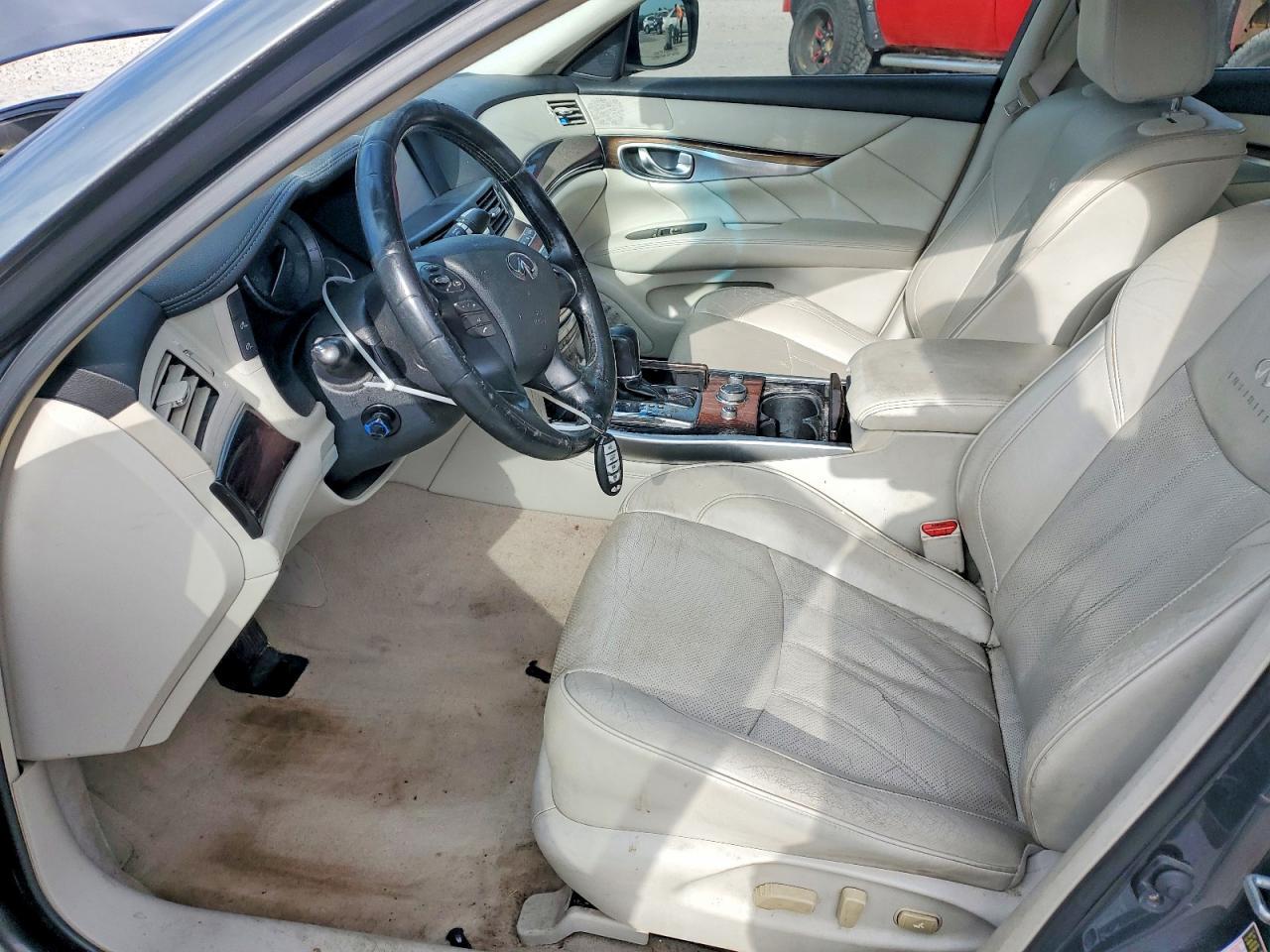 2013 Infiniti M37 - zdjęcie 7