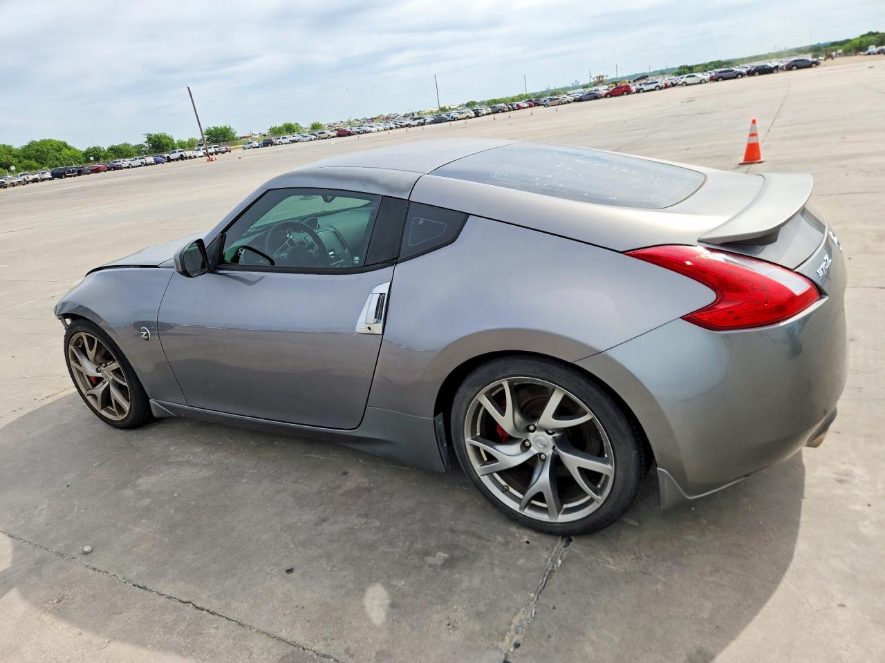 2013 Nissan 370Z Base - zdjęcie 2