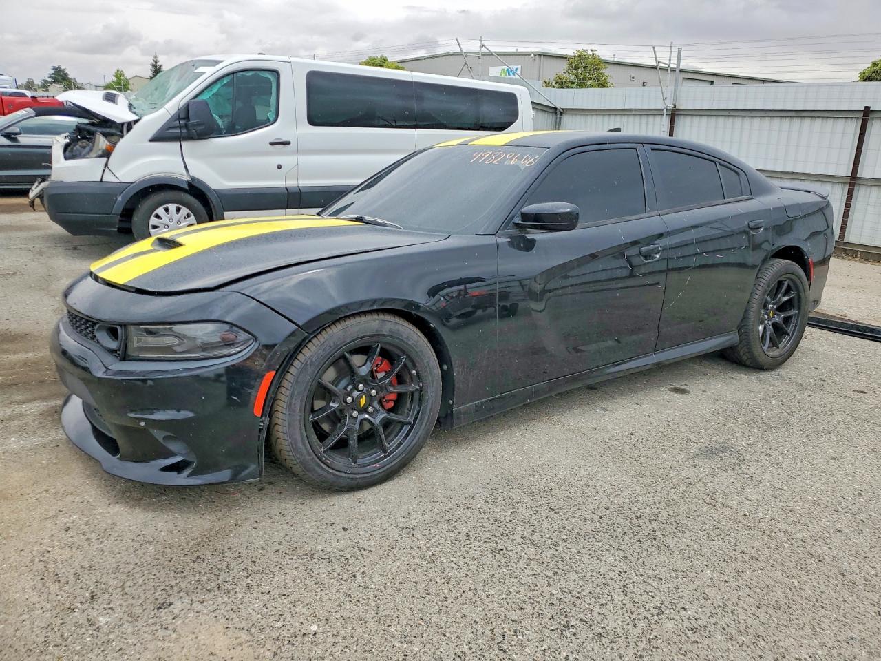 2019 Dodge Charger R - zdjęcie główne