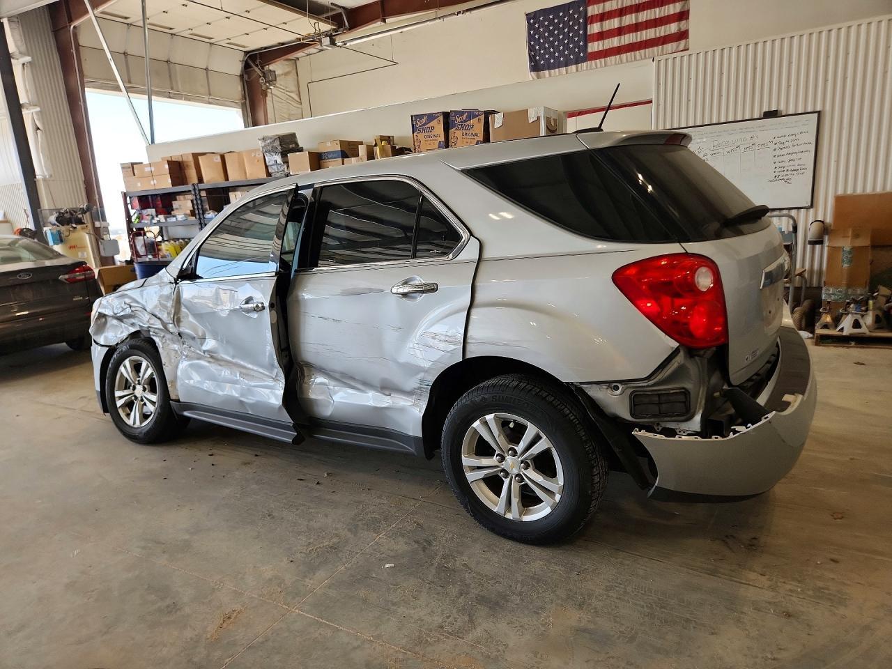 2015 Chevrolet Equinox Ls - zdjęcie 2