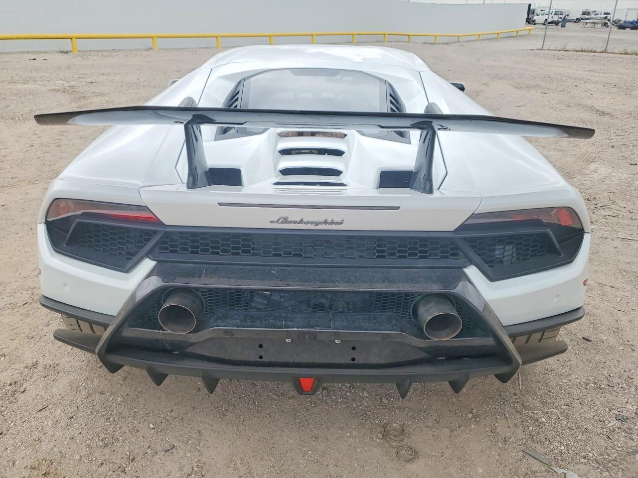 2018 Lamborghini Huracan Performante - zdjęcie 6