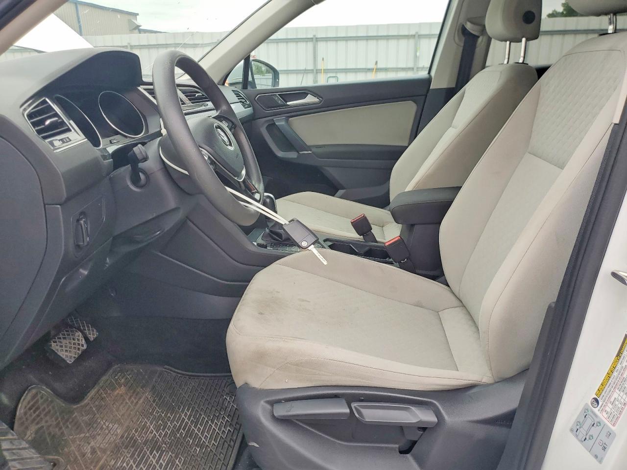 2018 Volkswagen Tiguan S - zdjęcie 7