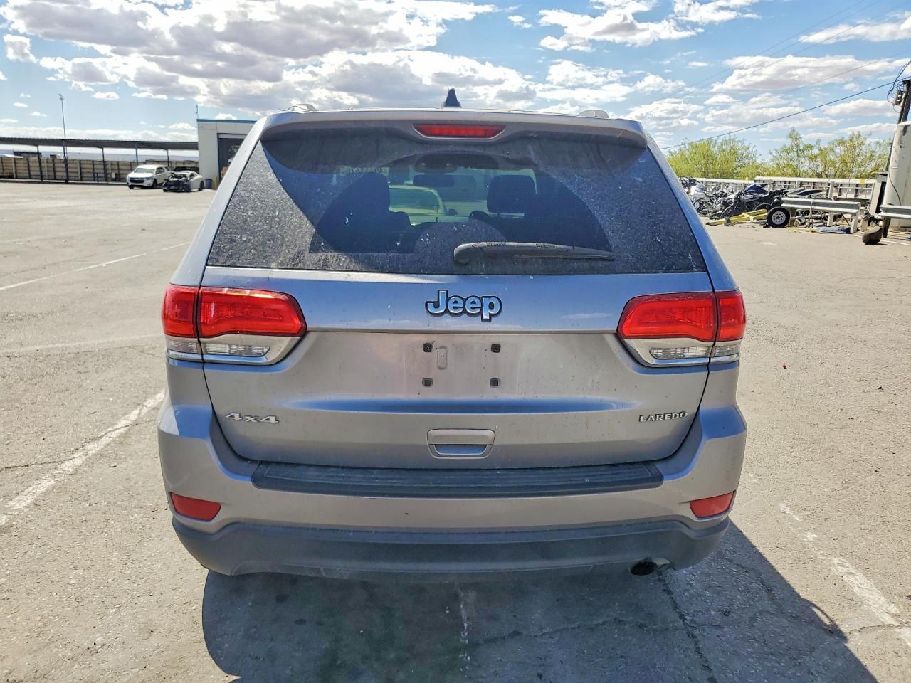 2016 Jeep Grand Cherokee Laredo - zdjęcie 6