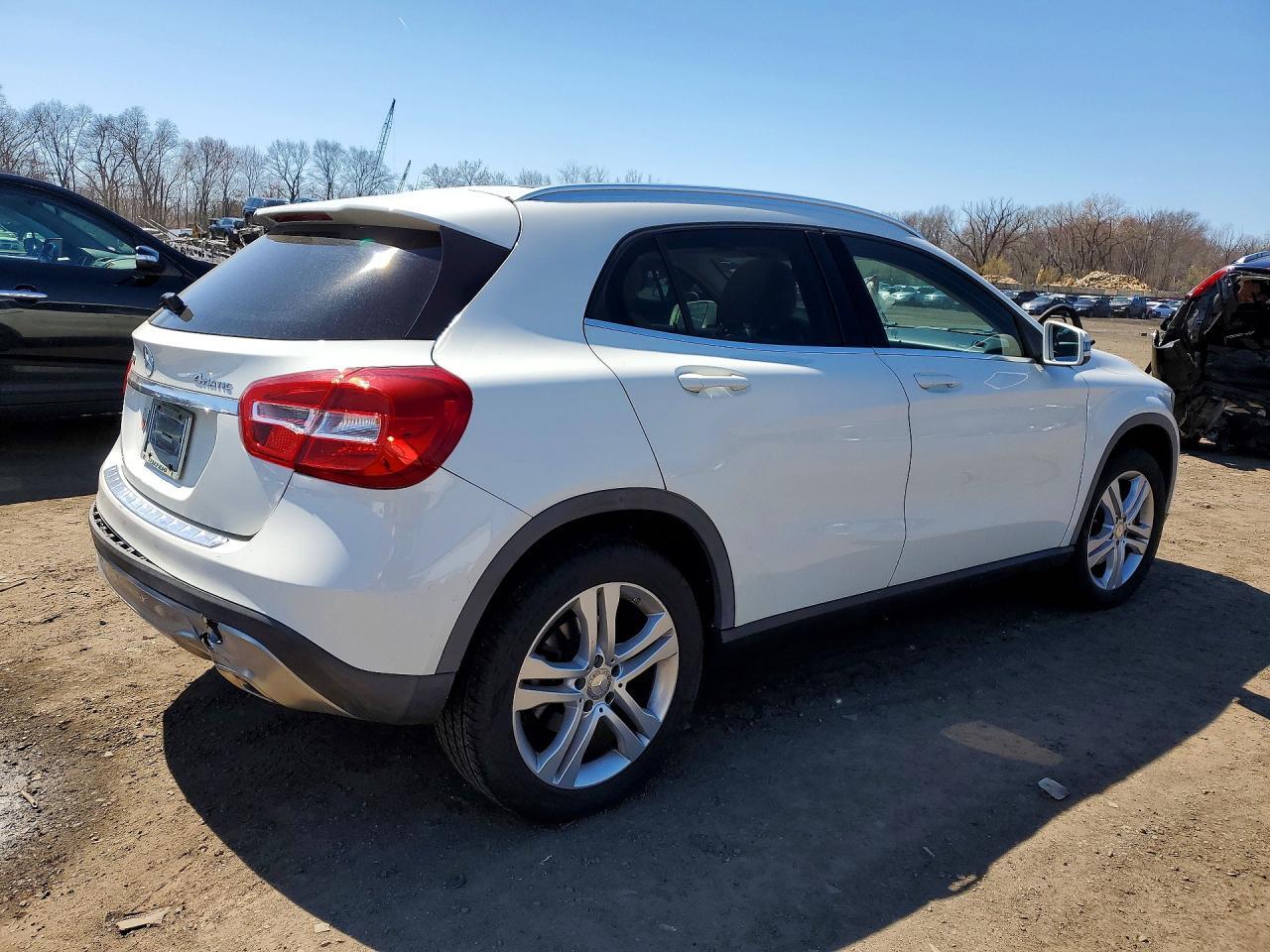 2015 Mercedes-Benz Gla 250 4Matic - zdjęcie 3