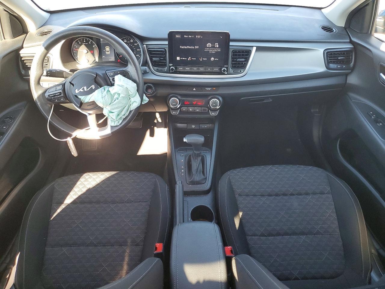 2023 Kia Rio S - zdjęcie 8