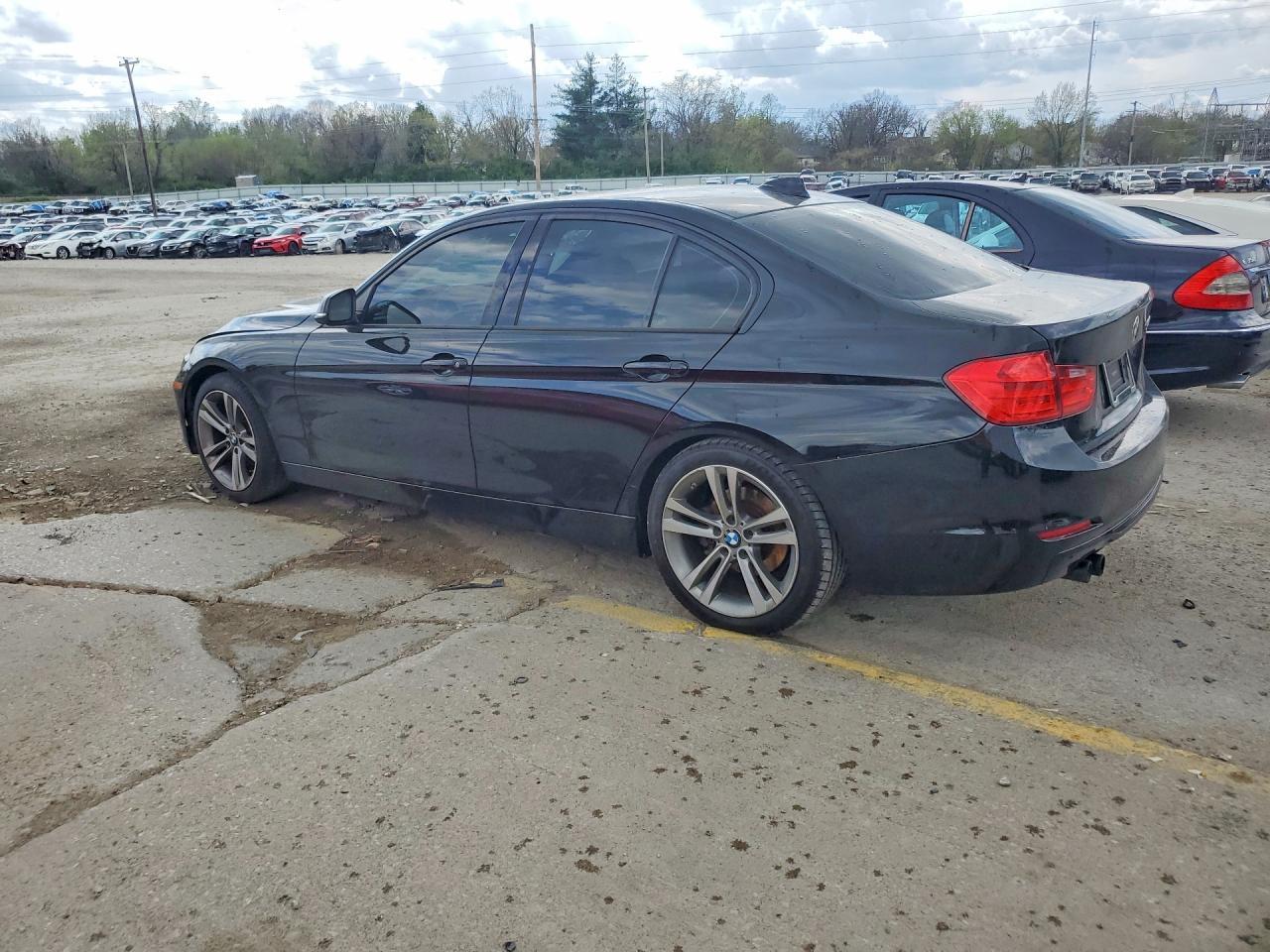 2013 BMW 328I - zdjęcie 2