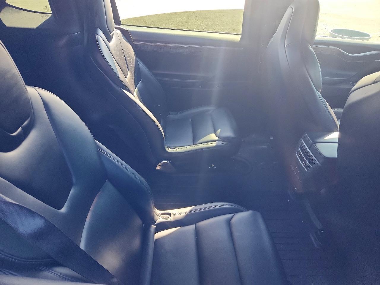 2018 Tesla Model X - zdjęcie 11