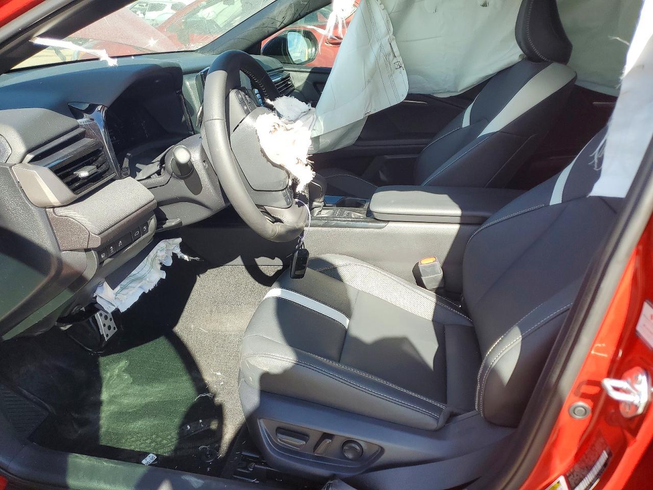 2026 Toyota Camry Se - zdjęcie 9