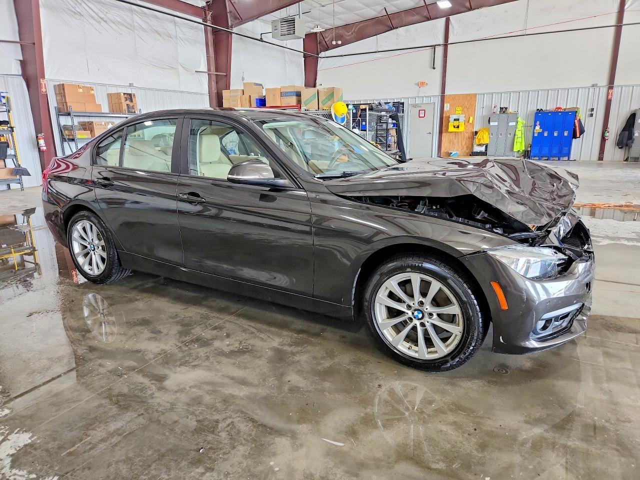 2016 BMW 320 I - zdjęcie 4