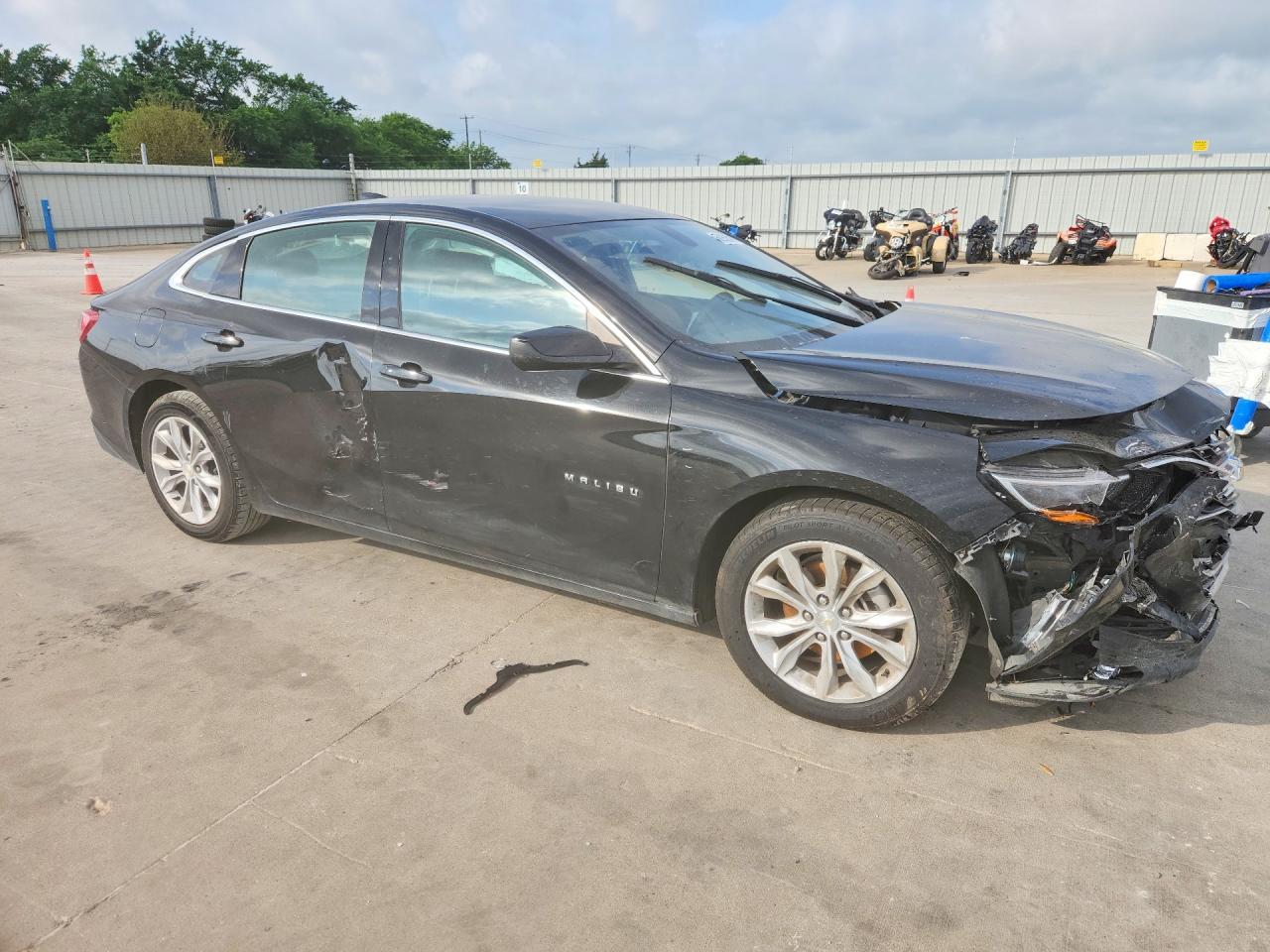 2022 Chevrolet Malibu Lt - zdjęcie 4