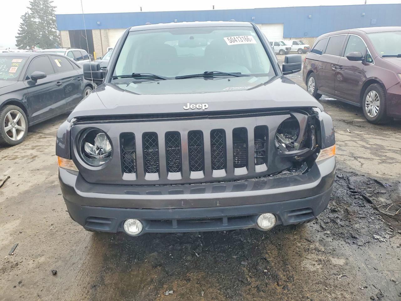 2014 Jeep Patriot Latitude - zdjęcie 5