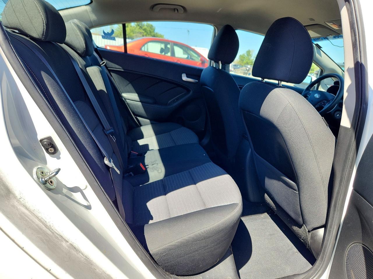 2017 Kia Forte Lx - zdjęcie 10