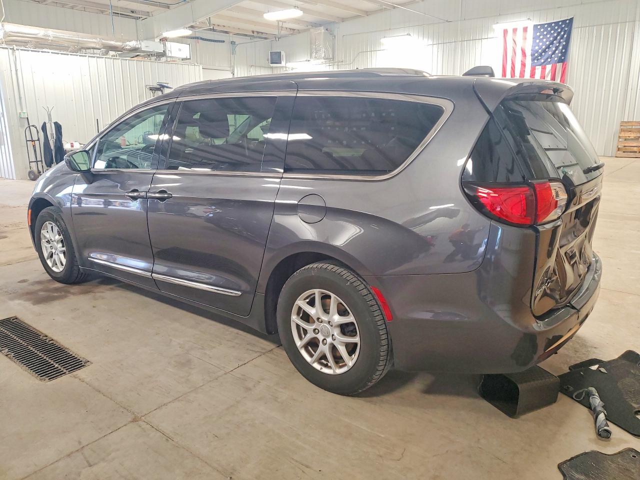 2020 Chrysler Pacifica Touring L - zdjęcie 2