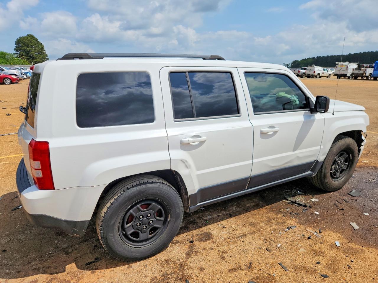 2014 Jeep Patriot Sport - zdjęcie 3