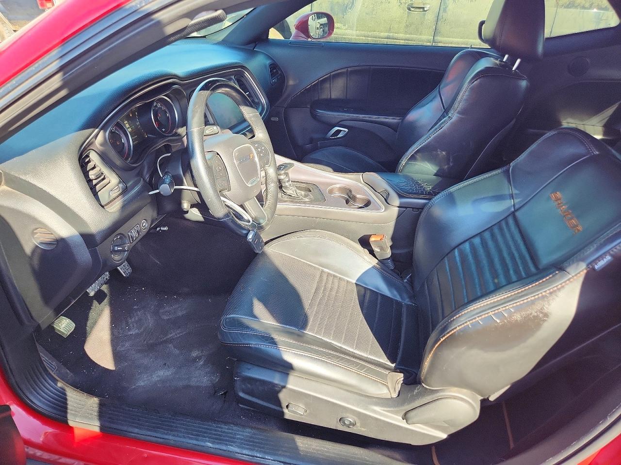 2016 Dodge Challenger R - zdjęcie 7