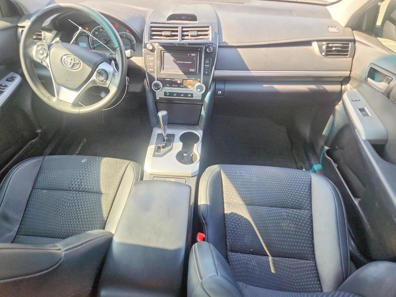 2014 Toyota Camry Se - zdjęcie 8