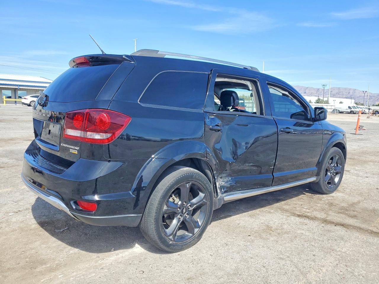 2018 Dodge Journey Crossroad - zdjęcie 3