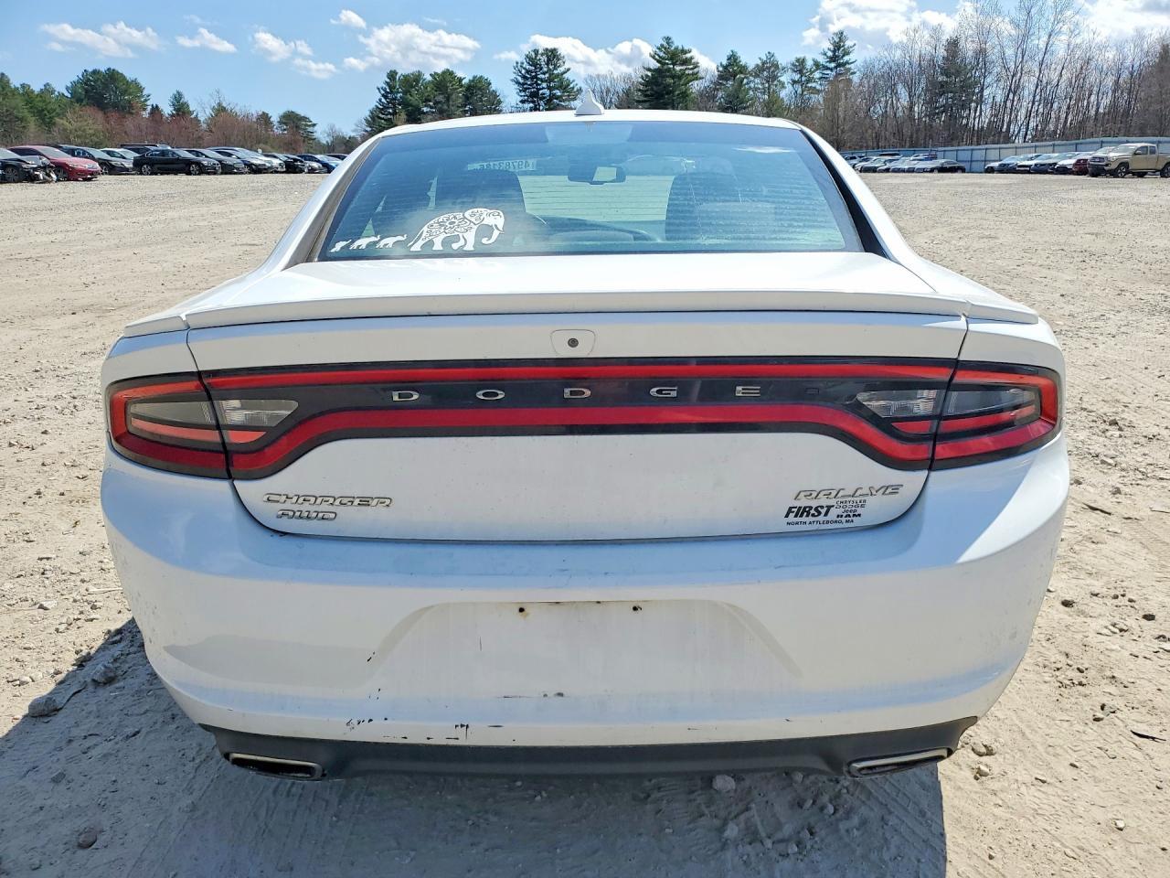 2015 Dodge Charger Sxt - zdjęcie 6