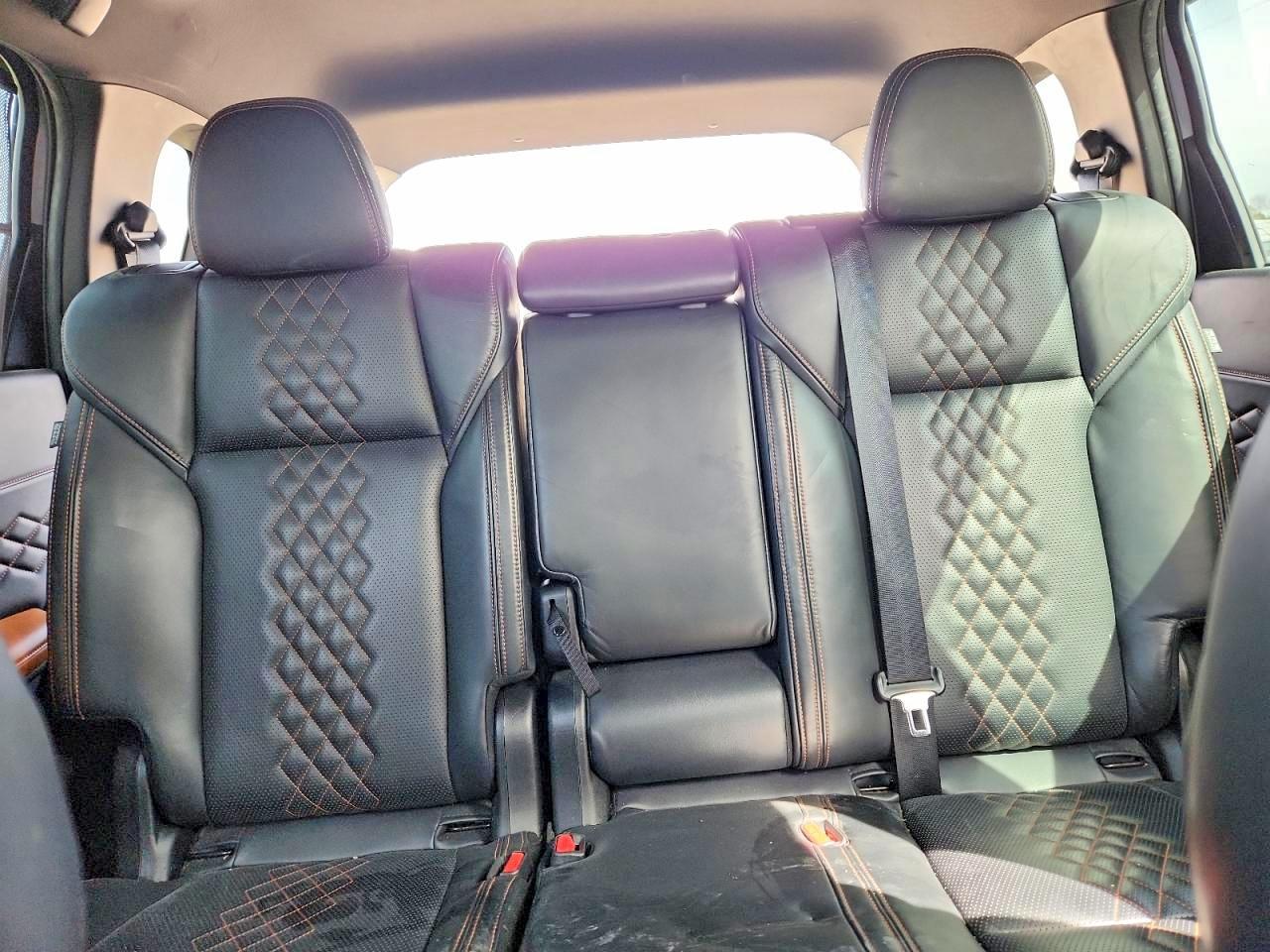 2022 Mitsubishi Outlander Sel - zdjęcie 10