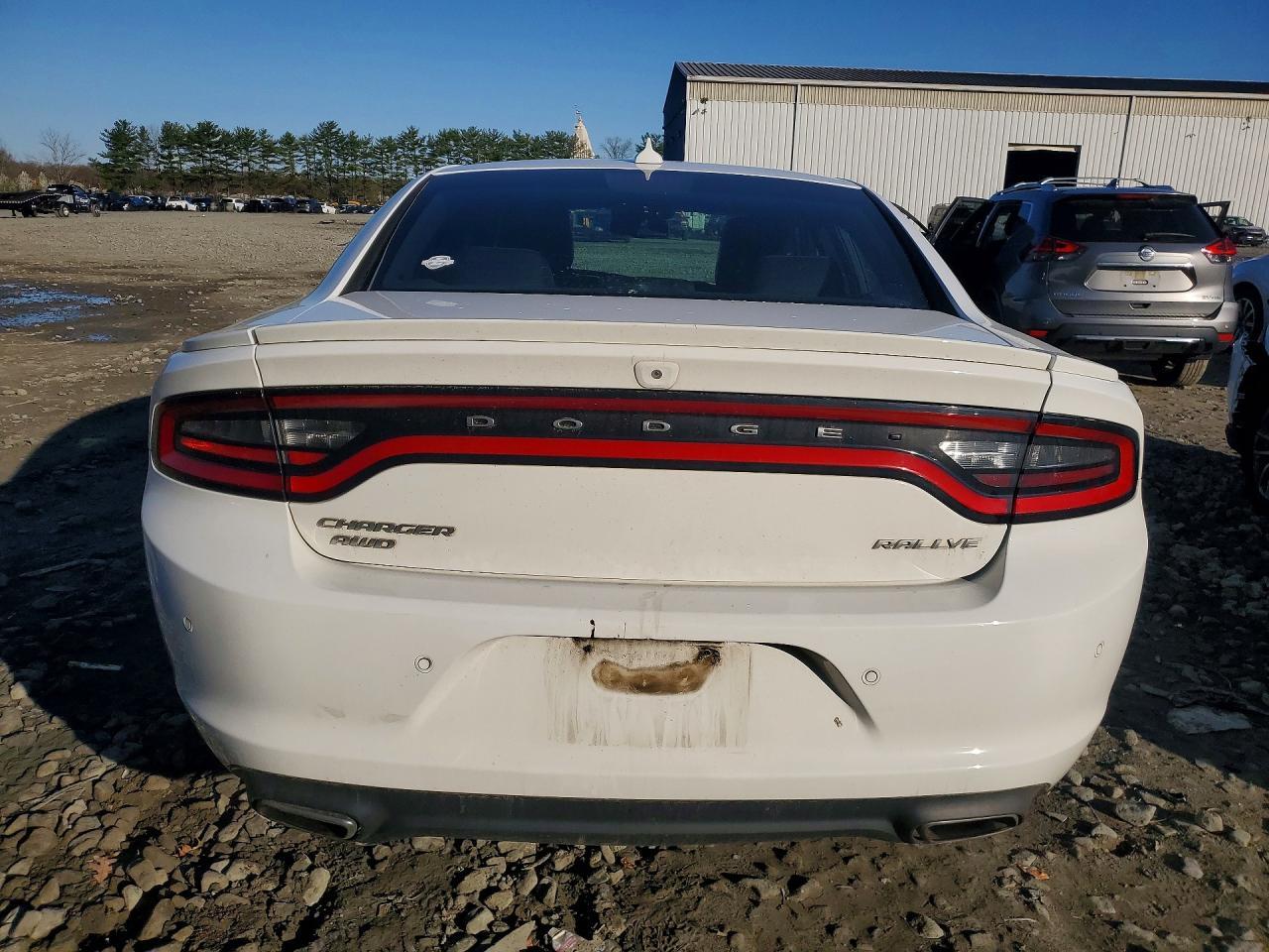 2015 Dodge Charger Sxt - zdjęcie 6