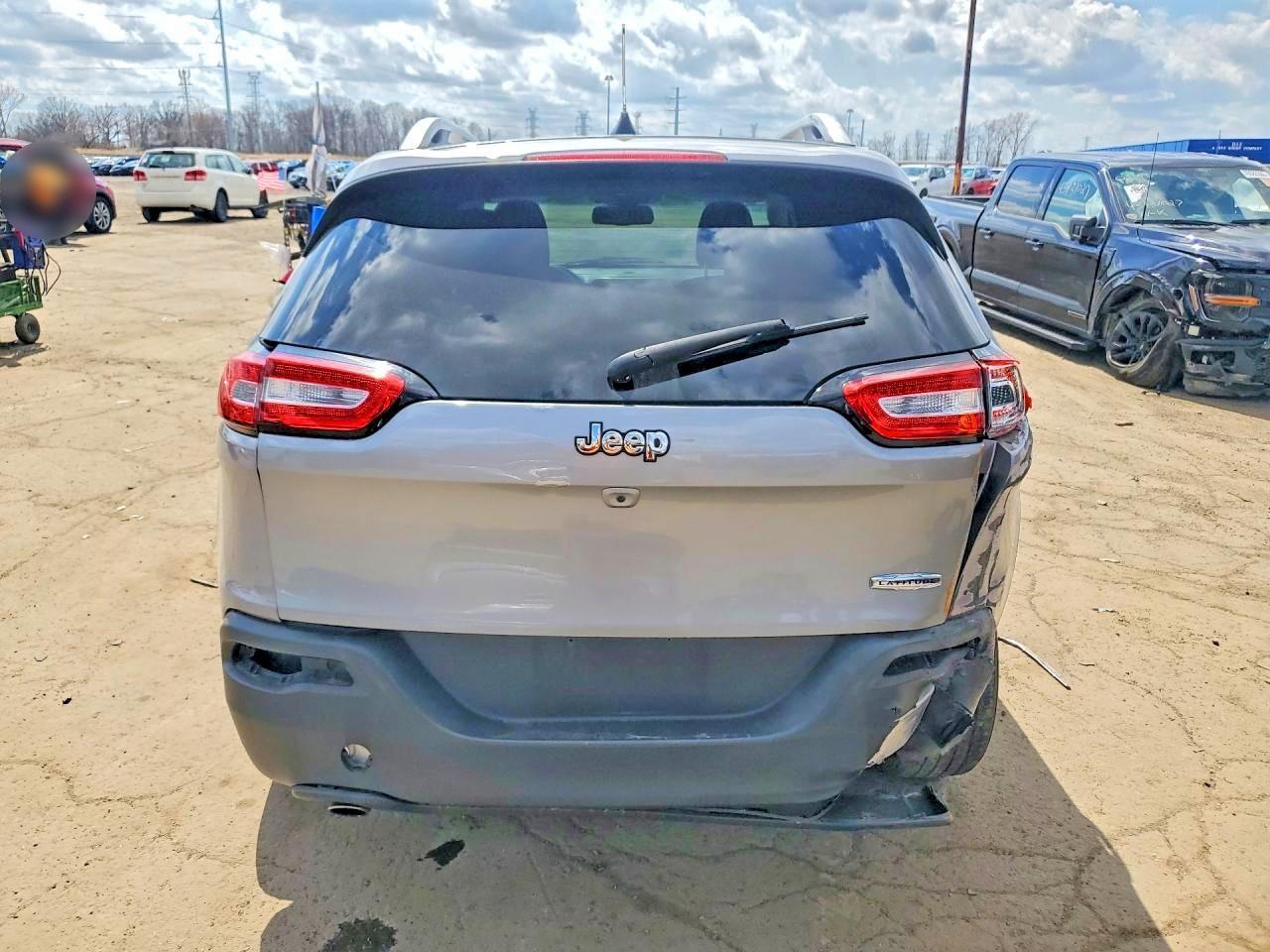 2017 Jeep Cherokee Latitude - zdjęcie 6