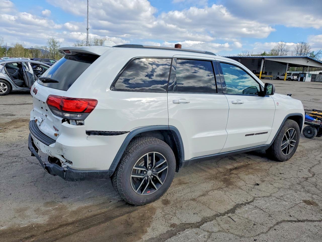 2017 Jeep Grand Cherokee Trailhawk - zdjęcie 3